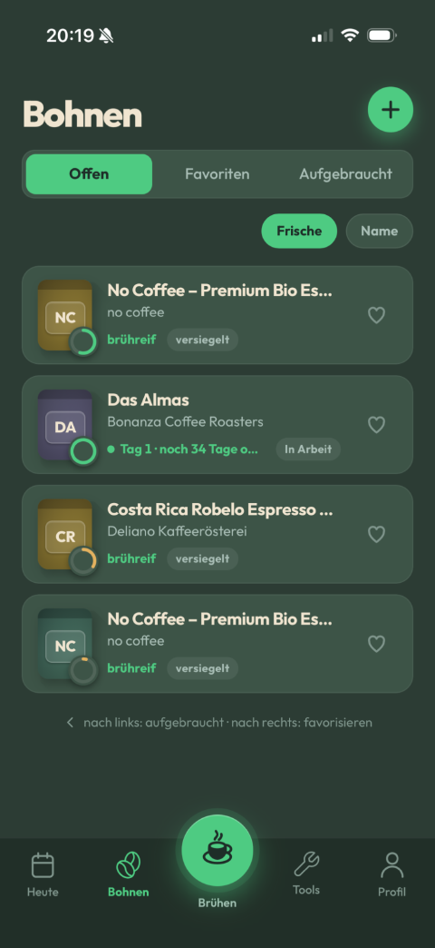 Brühmeister-App Screenshot: Bohnen-Regal mit Fotos, Favoriten und Frische-Status je Bohne