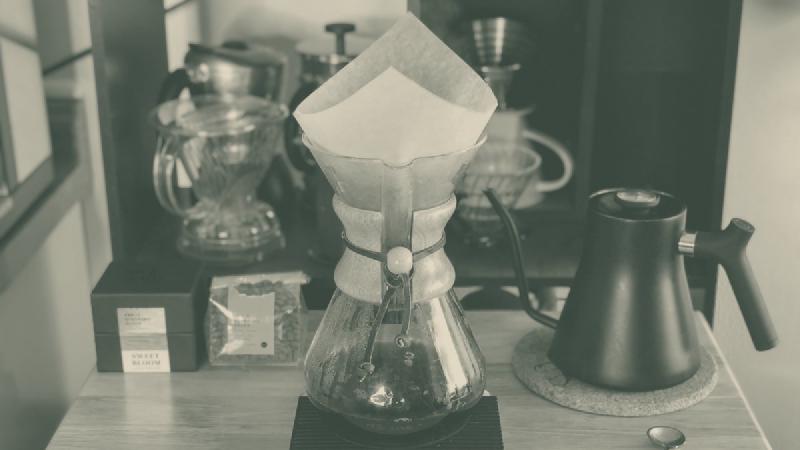 Die Chemex: Warum das dicke Papier besonders klare Tassen liefert