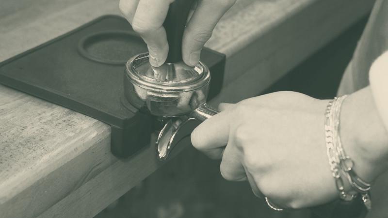Puck Preparation: Warum Distributor-Tools oft die schlechtere Wahl sind